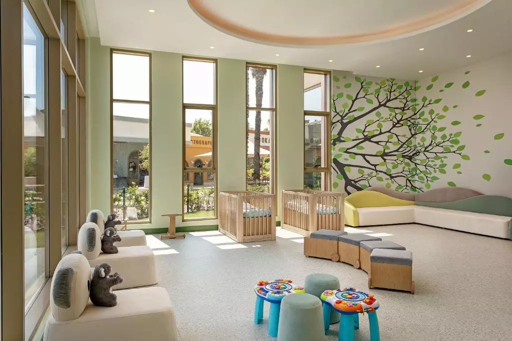 هتل تایتانیک دلوکس لارا آنتالیا